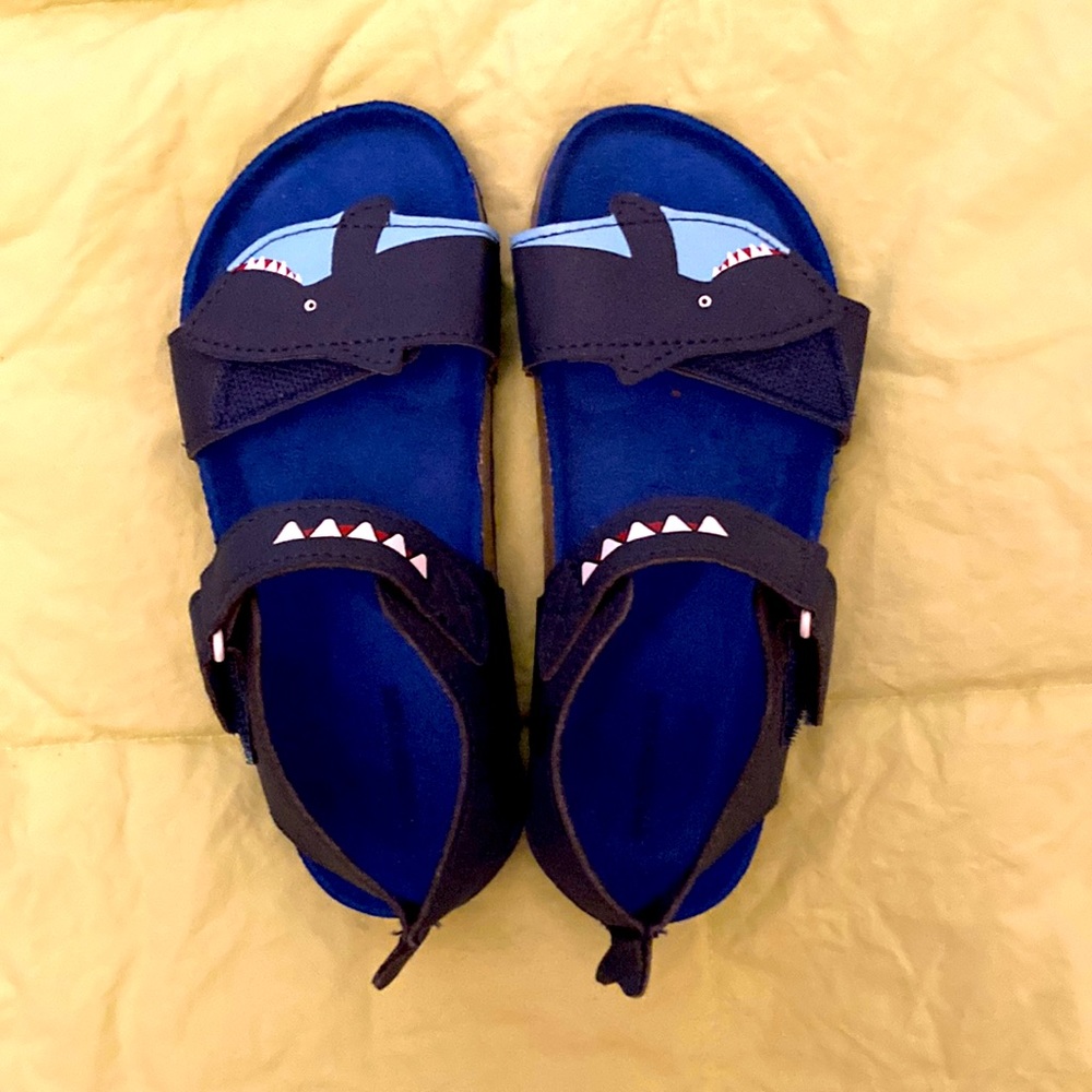 Shark sandals kids sz 12 nwob